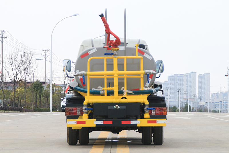 福田小卡之星2灑水車（2.5方）有不上戶車型