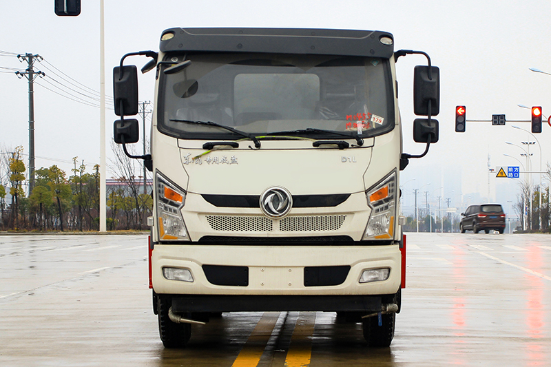 東風(fēng)專底D1L灑水車（12.3方）