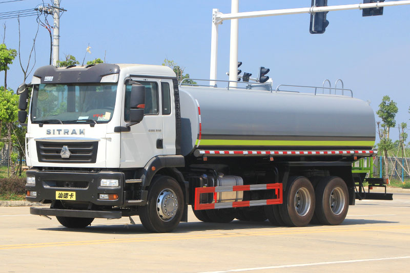 重汽汕德卡后八輪灑水車（18方）