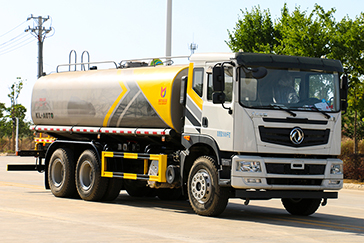 東風(fēng)華神T5后八輪灑水車（19.1方）（選裝30米霧炮）