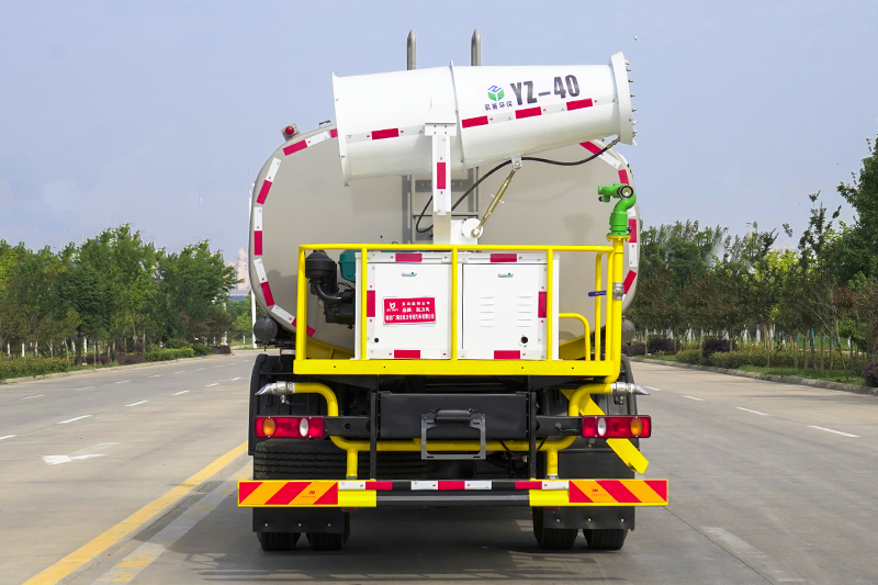 東風天錦霧炮車（13.3方）（30米霧炮）