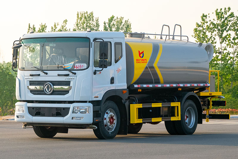 東風(fēng)D9噴霧車（12方13.6方14方15.9方）（30米霧炮）