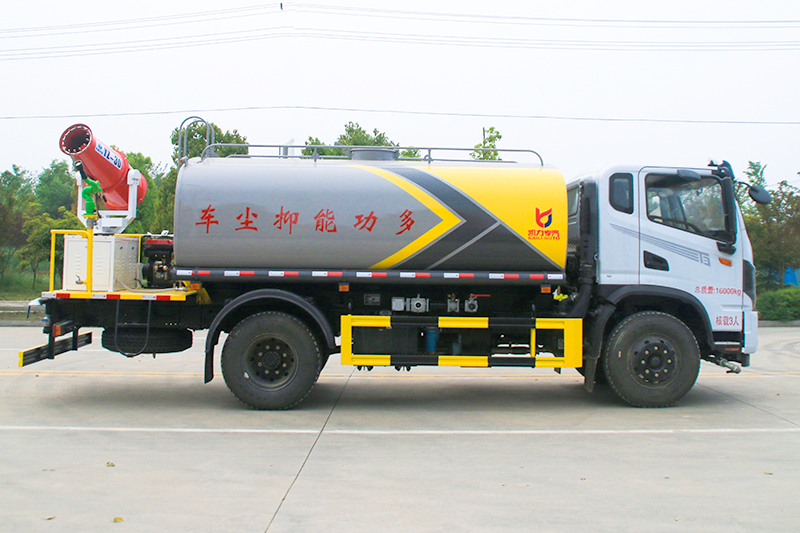 東風(fēng)華神T3噴霧車（8.3方 12方）（30米霧炮）