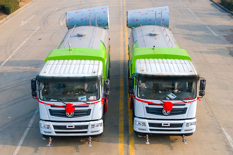 東風(fēng)華神T5后八輪抑塵車(chē)（17方）（圓罐）（60~100米霧炮）