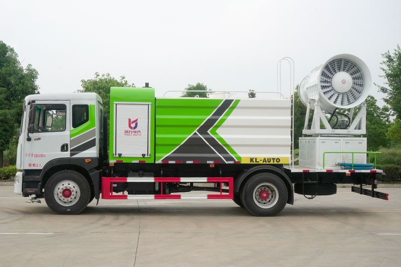 東風(fēng)D9抑塵車（方罐）（11.5方）（30~100米霧炮）