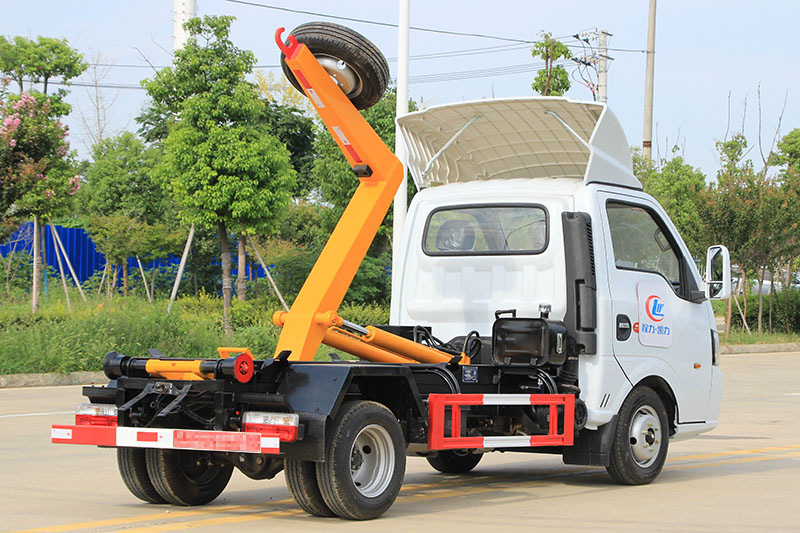 （藍(lán)牌）東風(fēng)途逸勾臂垃圾車（3方）