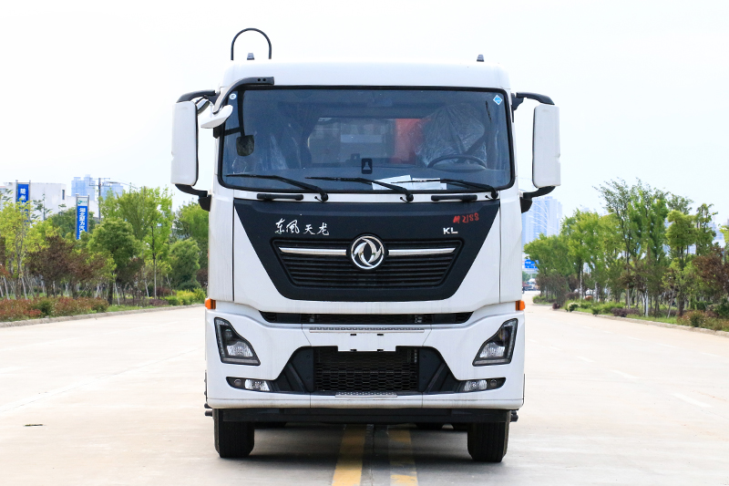 東風天龍后八輪壓縮式垃圾車（20方）