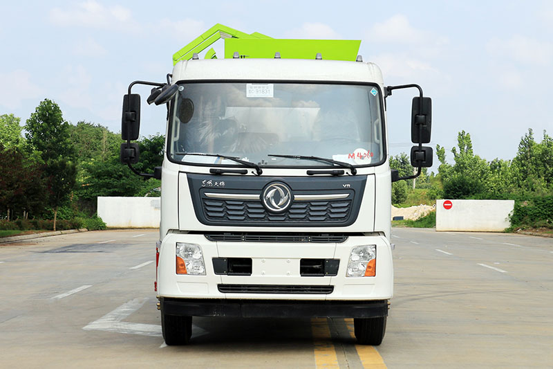 東風(fēng)天錦餐廚垃圾車（罐式）（9方 12方）