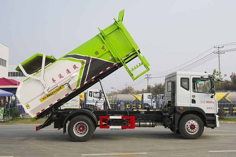 東風(fēng)D9側(cè)裝掛桶垃圾車（15方）