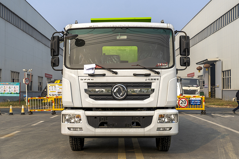 東風(fēng)D9側(cè)裝掛桶垃圾車（15方）