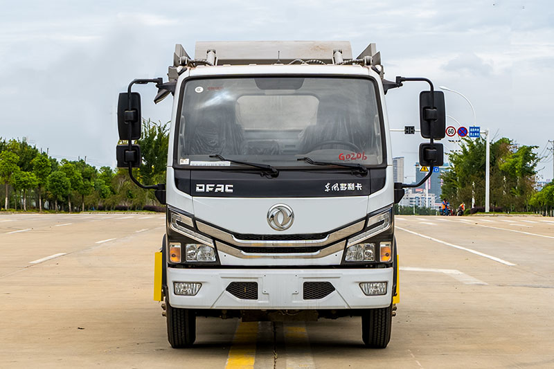東風小多利卡無泄漏后裝掛桶垃圾車（6.5方）