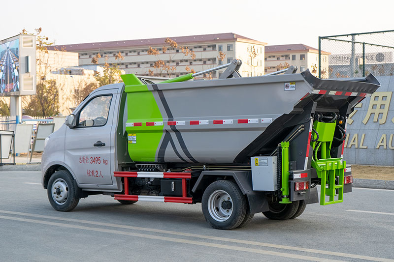長安（后雙輪）無泄漏后裝掛桶垃圾車（4方）