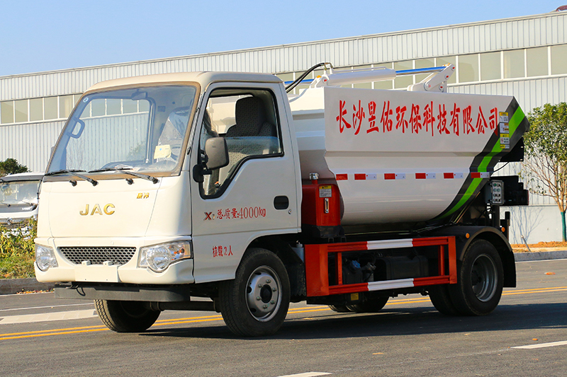 江淮康鈴X1無泄漏后裝掛桶垃圾車（3.5方 3方）