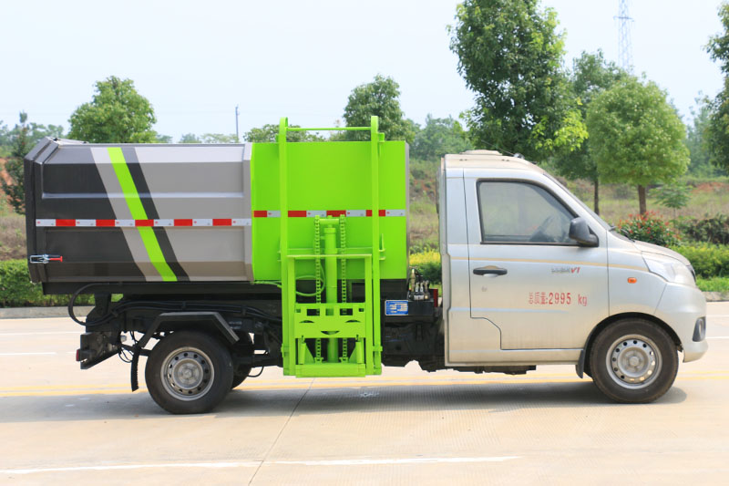 福田祥菱V1側裝掛桶垃圾車（3方）