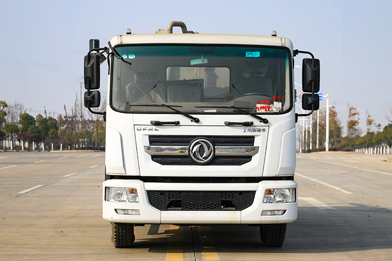 東風(fēng)D9吸糞車（13.5方）