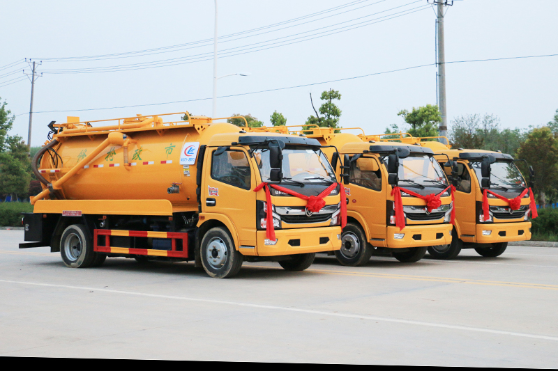 東風大多利卡清洗吸污車（一體罐）（清水 污水9.5方）