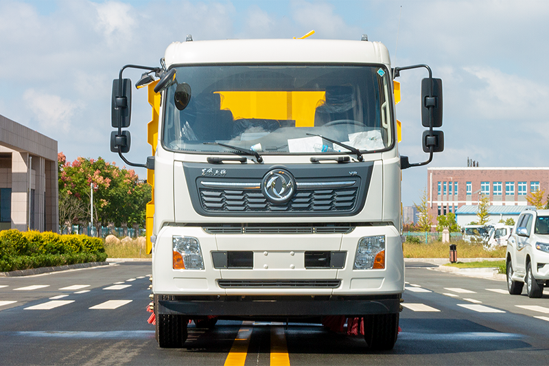 東風(fēng)天錦掃路車（4水8塵）