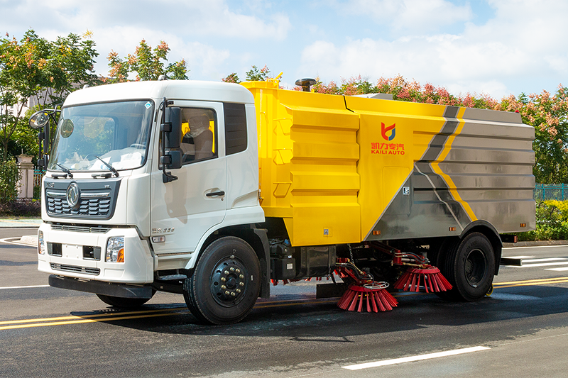 東風(fēng)天錦掃路車（4水8塵）