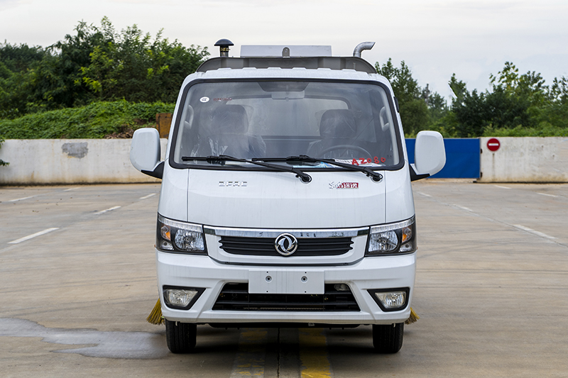 東風(fēng)途逸掃路車（0.5水1.5塵）