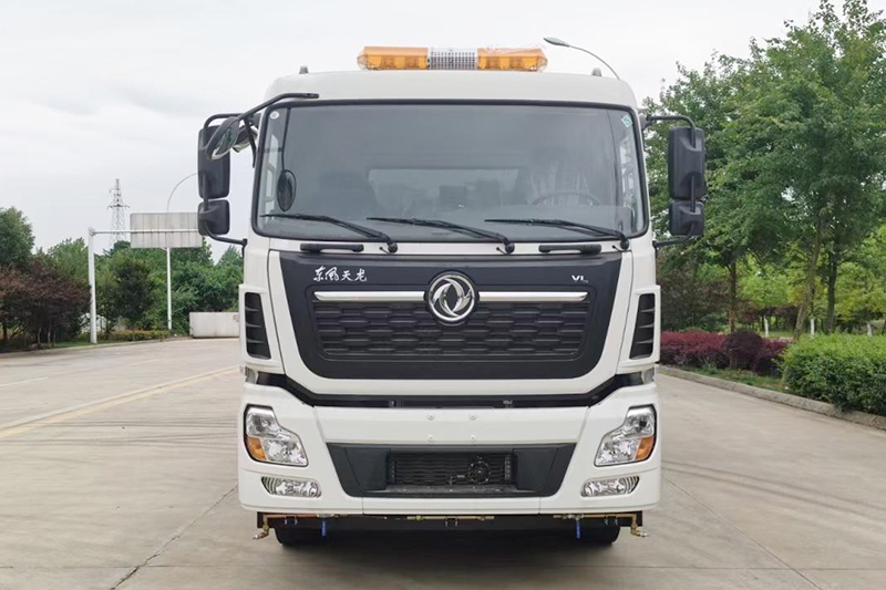 東風(fēng)天龍后雙橋洗掃車（12水 10塵）