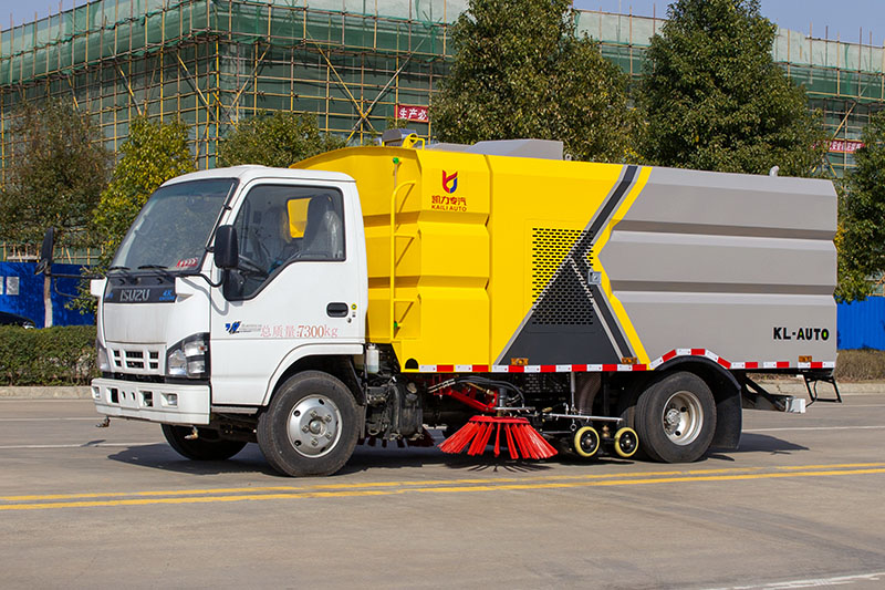 五十鈴洗掃車（4水 5塵）