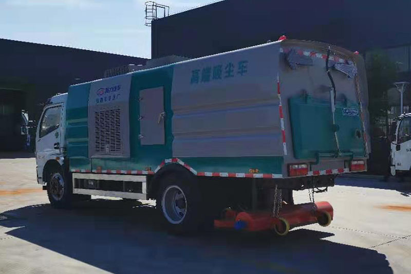 東風(fēng)大多利卡吸塵車（后置吸塵）（1.5水 5塵）