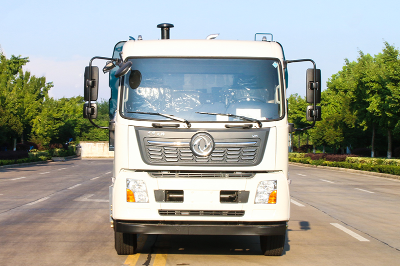 東風天錦吸塵車（選裝后置滾刷 3水7塵）（2水7塵）